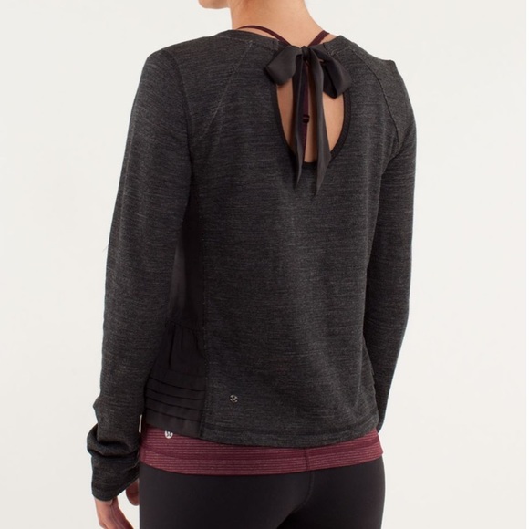 🖤Lululemon Sattva Pullover Top-10🖤 - Picture 2 of 16